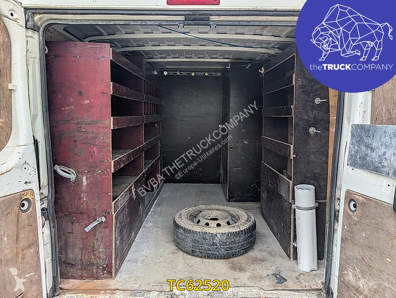 Furgoneta Peugeot 3t3 2l blue hdi 110 pack