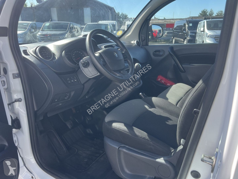 Véhicule utilitaire Renault KANGOO II EXPRESS...