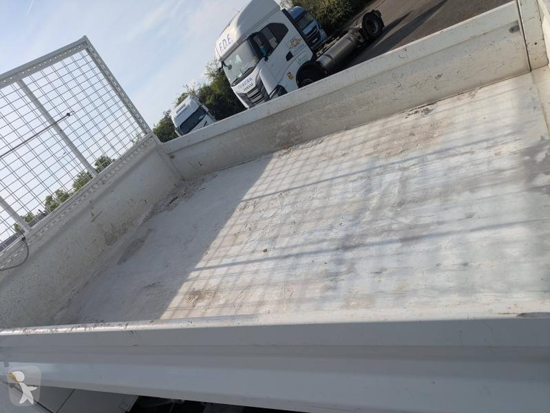 Véhicule utilitaire Iveco CCb 35C16H D...