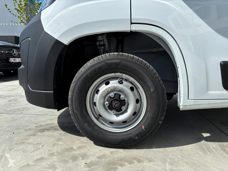 عربة نفعية Peugeot L2H2 | Leasing