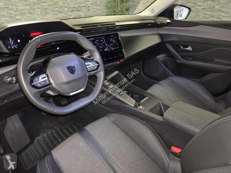 Véhicule utilitaire Peugeot 408 1.2i Hybrid...