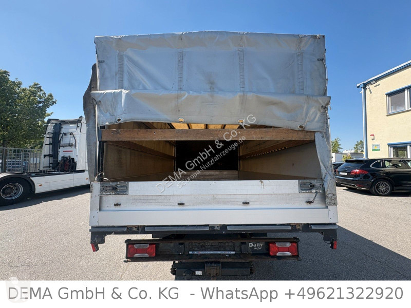 عربة نفعية Iveco...