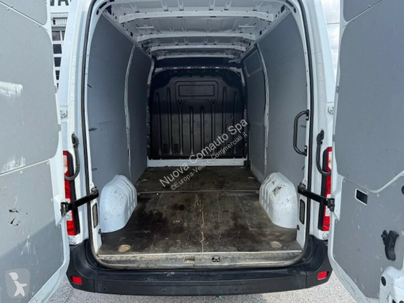 عربة نفعية Renault III 2019