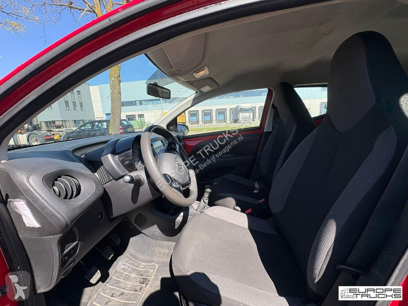 عربة نفعية Toyota Airco - Bluetooth - Cruise...