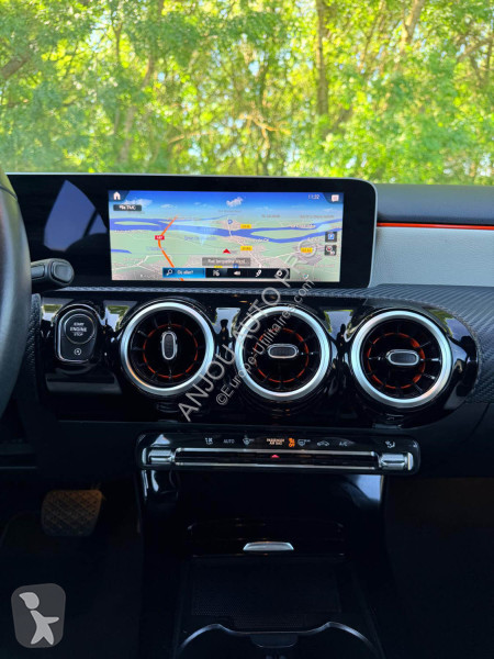 عربة نفعية Mercedes 180 D 7G-DCT STYLE LINE