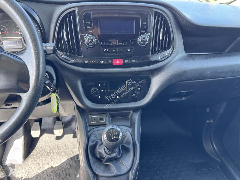 عربة نفعية Fiat  DOBLO