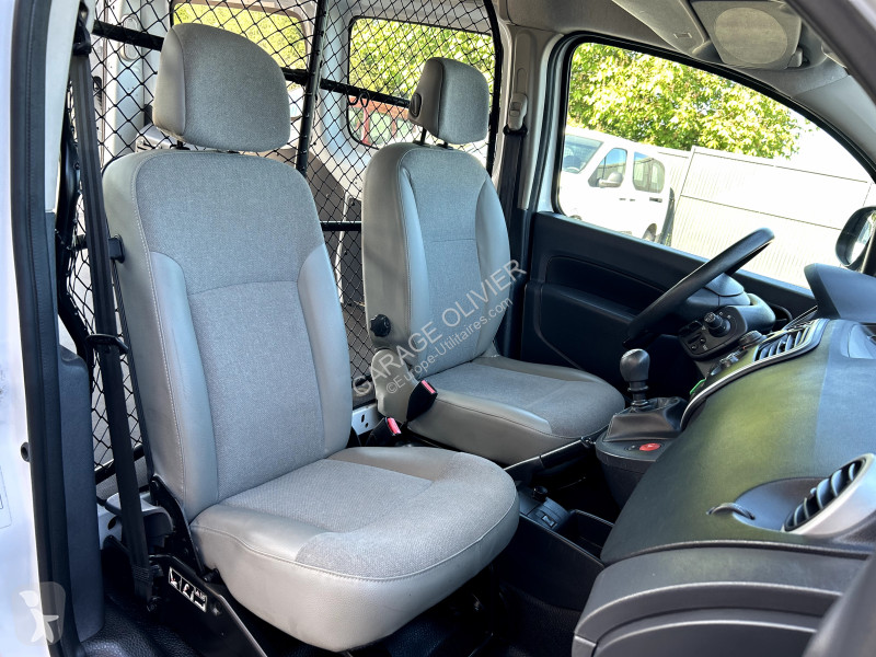 Véhicule utilitaire Renault Maxi Grand Volume...