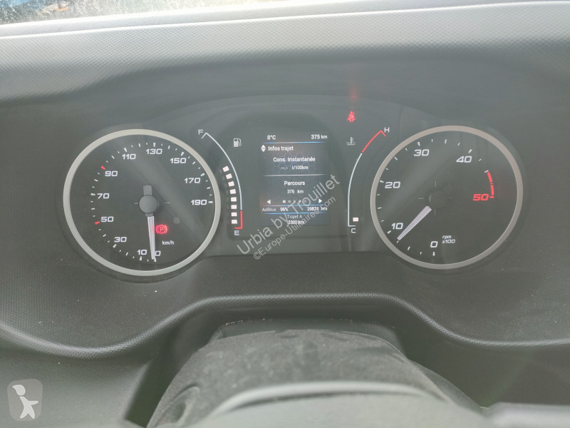 Véhicule utilitaire Iveco FRIGO 12M3 160 CV...