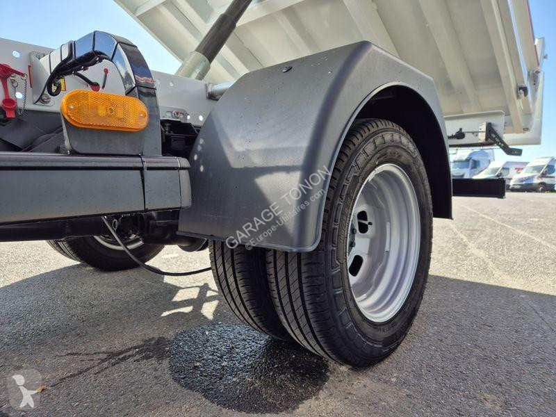 Furgoneta Iveco 35-180 BENNE + COFFRE