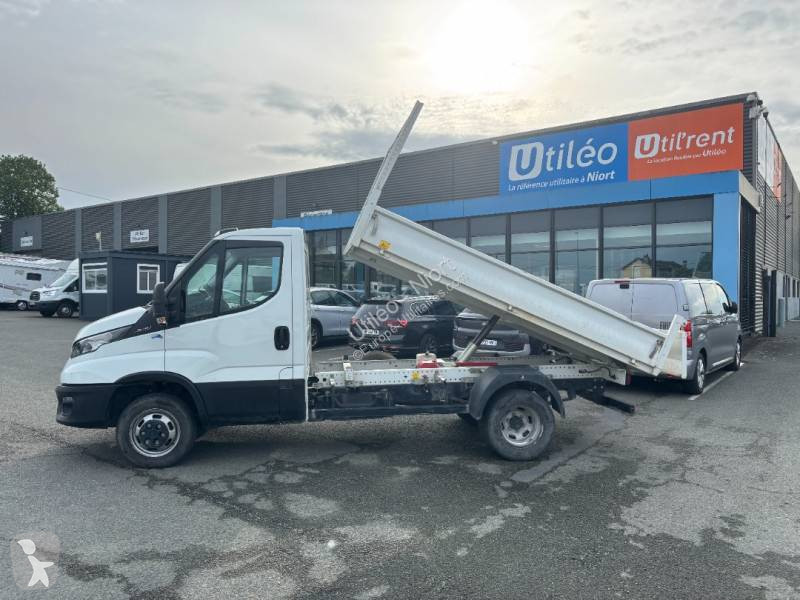 عربة نفعية Iveco