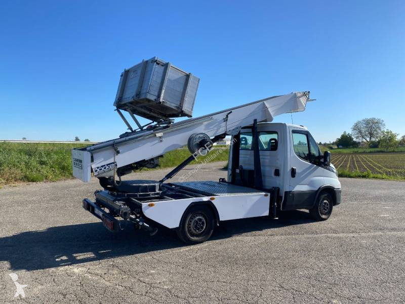 عربة نفعية Iveco