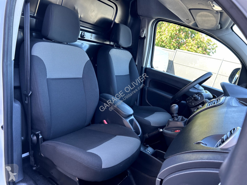 Véhicule utilitaire Renault Maxi Grand Volume...