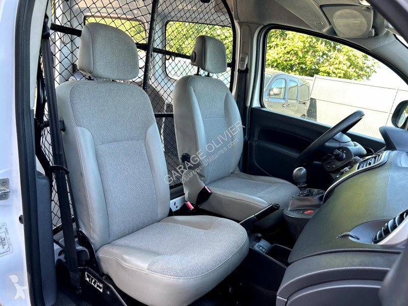 Véhicule utilitaire Renault Maxi Grand Volume...