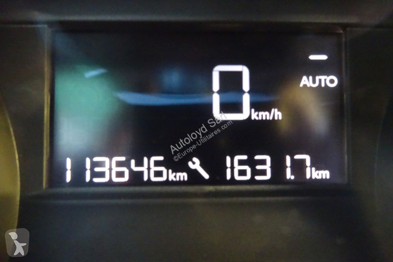 عربة نفعية Peugeot STE 1,2 VTI 82 BVA