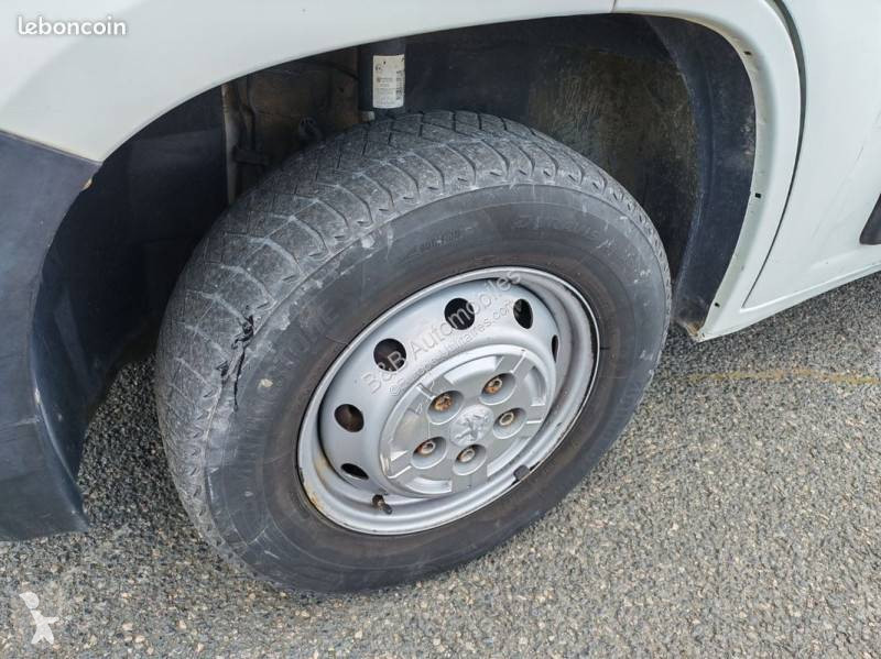 عربة نفعية Peugeot