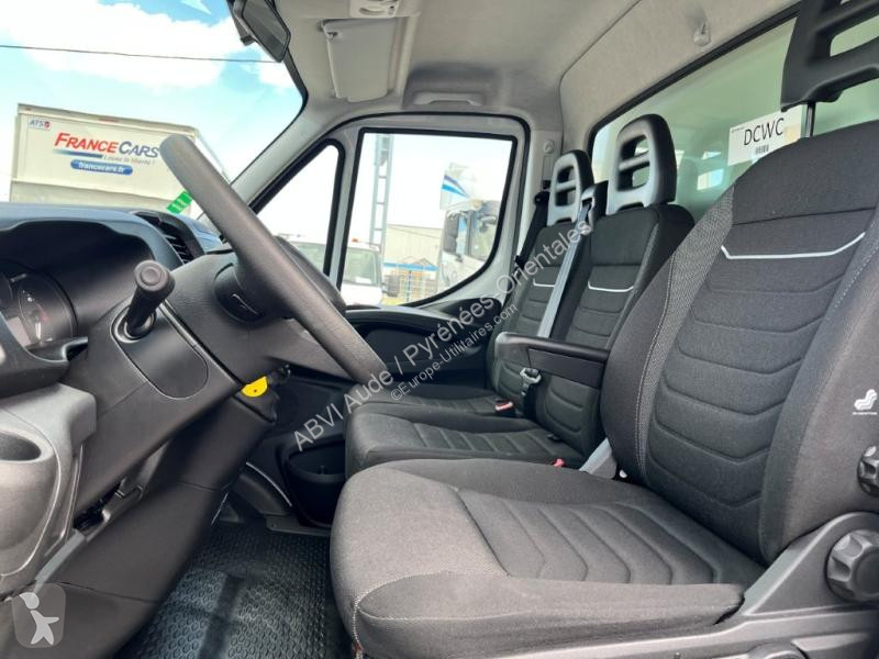 عربة نفعية Iveco 35C16H 3.0 DAILY CAISSE LABBE...
