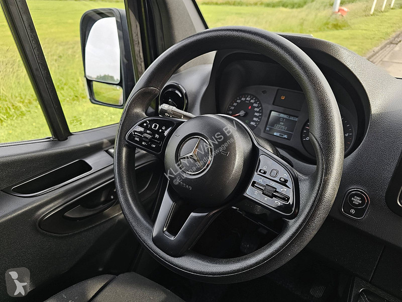 Véhicule utilitaire Mercedes 314 L2H2 Mbux...