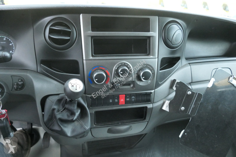 Furgoneta Iveco Daily 35 S11 C30C AUTOMATIK...