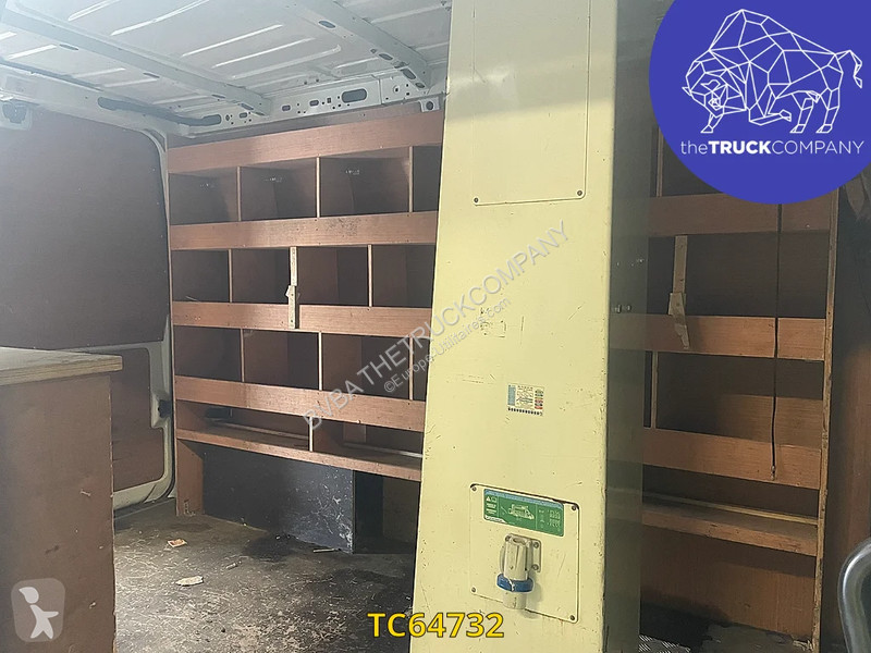 Furgoneta Renault 130.35 nacelle socage