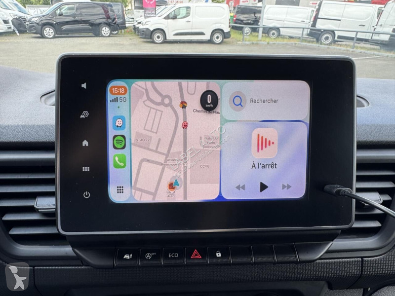 Véhicule utilitaire Renault 2.0