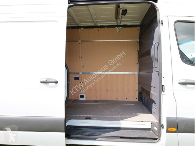 Veículo utilitário Mercedes Sprinter 317...