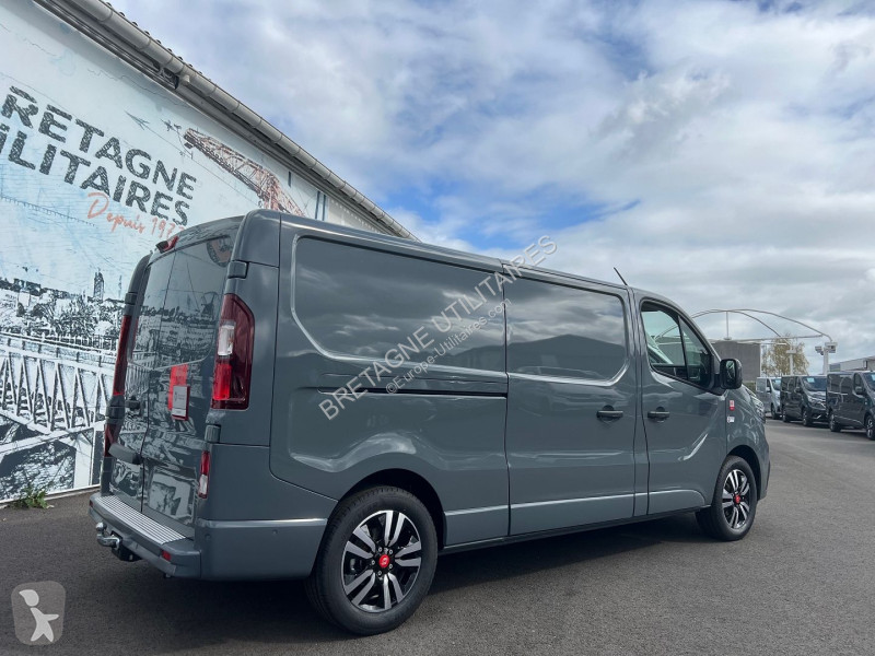 Véhicule utilitaire Renault TRAFIC III FG NEUF:...