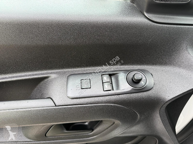 Furgoneta Peugeot PARTNER PREMIUM L1 BLUE HDI 100