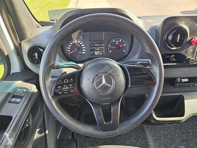 Bedrijfswagen Mercedes 311 L2H2 AUTOMAAT AIRCO