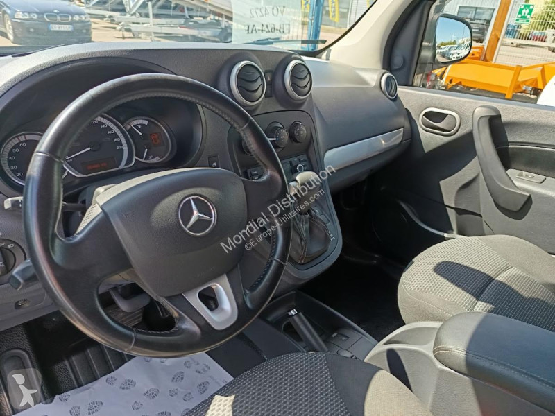 Samochód dostawczy Mercedes 112