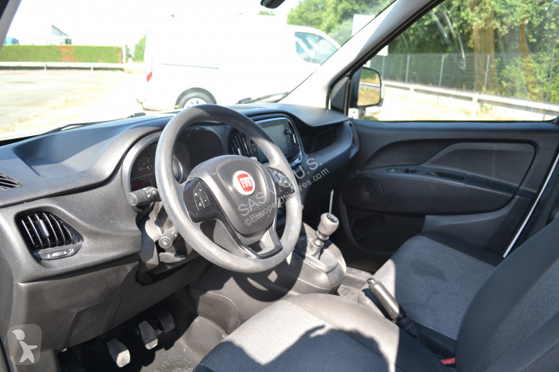Véhicule utilitaire Fiat FIAT DOBLO CARGO MAXI...