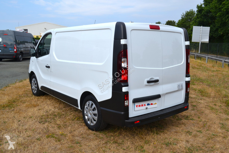 Furgoneta Renault RENAULT TRAFIC III FG L1H1...
