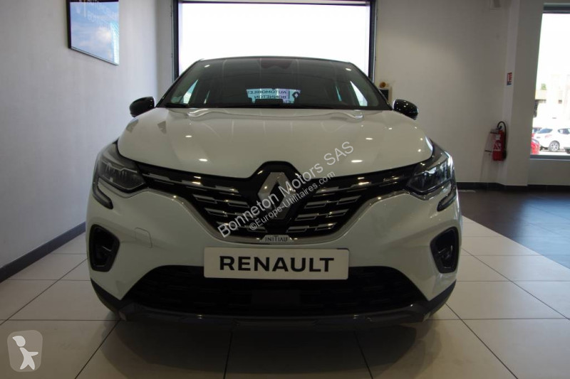 Samochód dostawczy Renault (2) Initiale Paris...