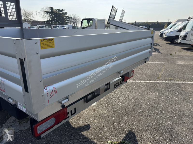 Furgoneta Isuzu PLATEAU+GRUE FASSI F30M.0.23...