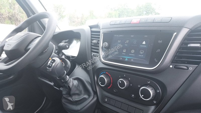 Véhicule utilitaire Iveco DAILY BENNE ACIER JPM...