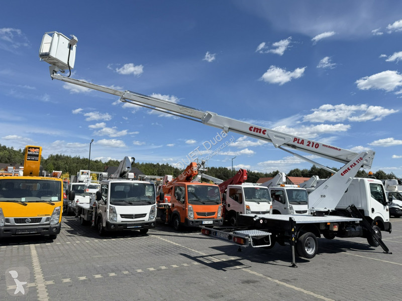 Nissan  Transporter