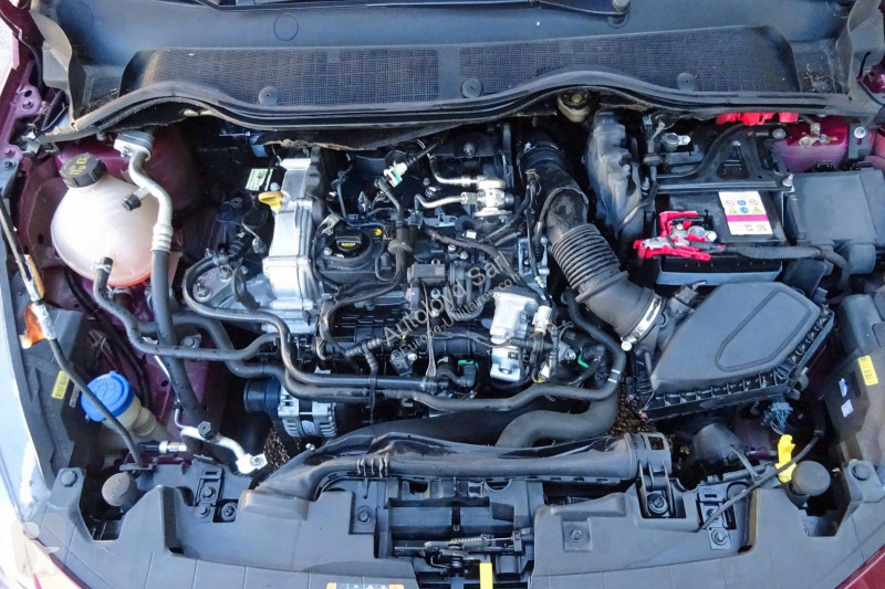 Véhicule utilitaire Ford FIESTA 1,0 I 95