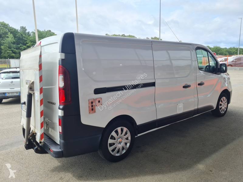 Véhicule utilitaire Renault TRAFIC III FG L2H1...