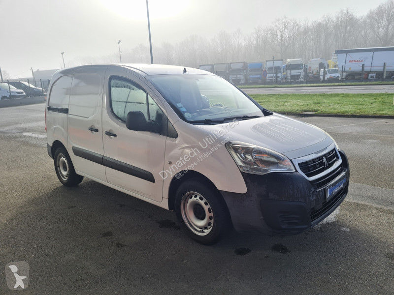 Véhicule utilitaire Peugeot PARTNER STANDARD...