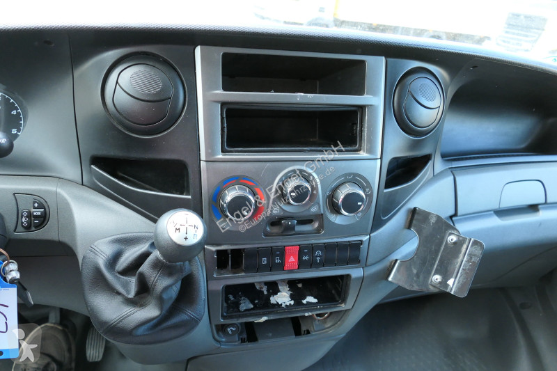 Furgoneta Iveco Daily 35 S11 C30C AUTOMATIK...