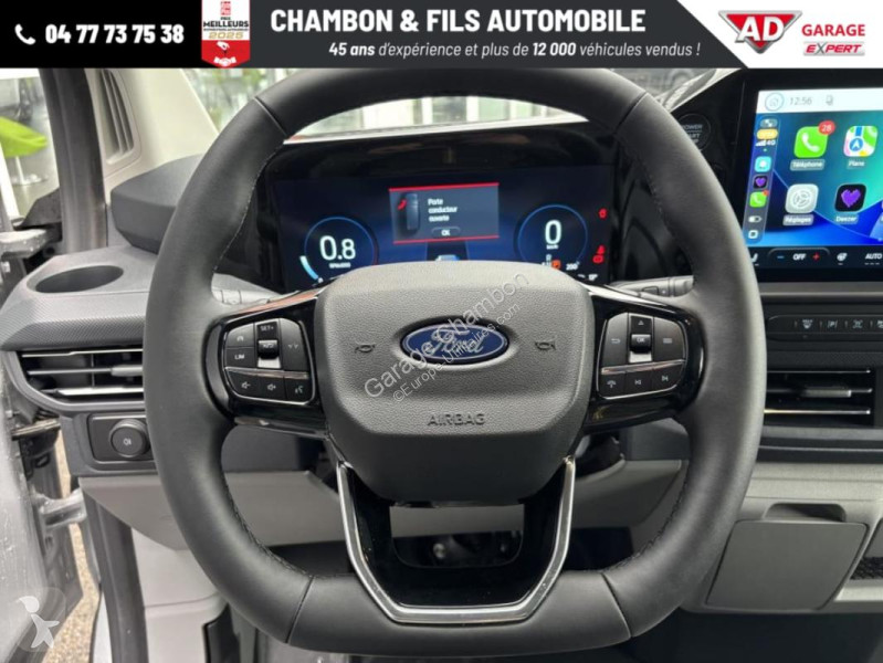 Véhicule utilitaire Ford FOURGON 320 L2H1 2.0...