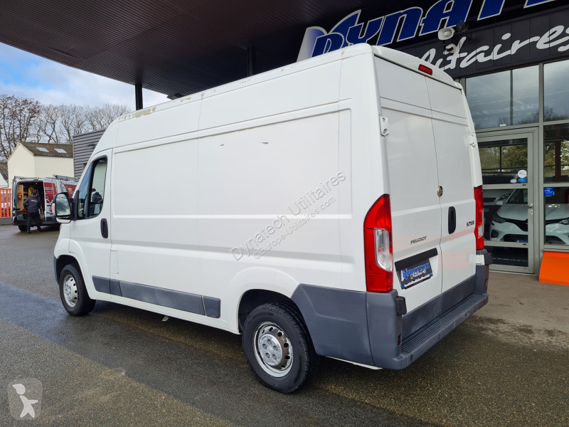 Furgoneta Peugeot BOXER FG 335 L2H2 2.0 BLUEHDI...