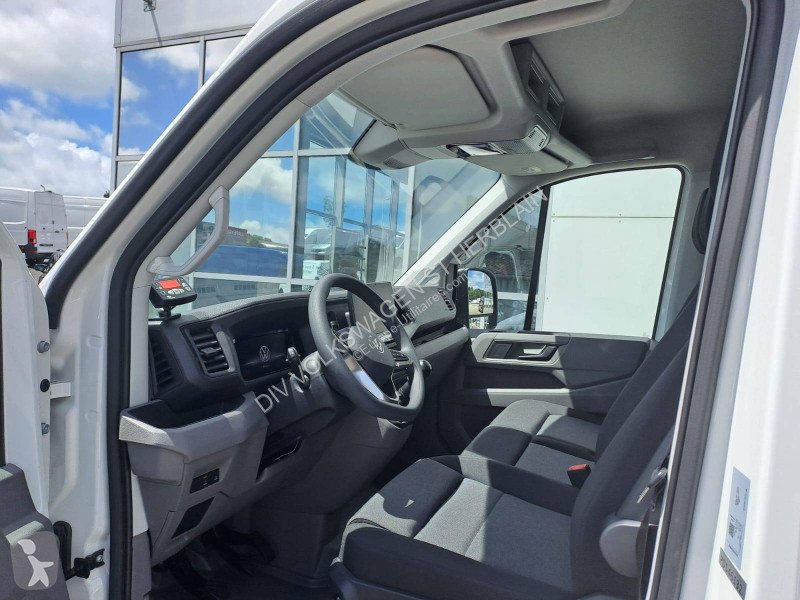 Volkswagen CRAFTER VAN 35 L3H3 2.0 TDI 177 CH van