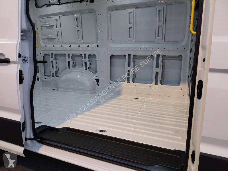 Volkswagen CRAFTER VAN 30 L3H3 2.0 TDI 140 CH...