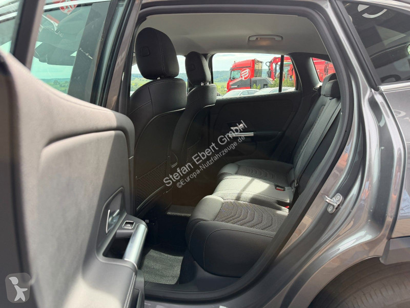 عربة نفعية Mercedes GLA  d Progressive...