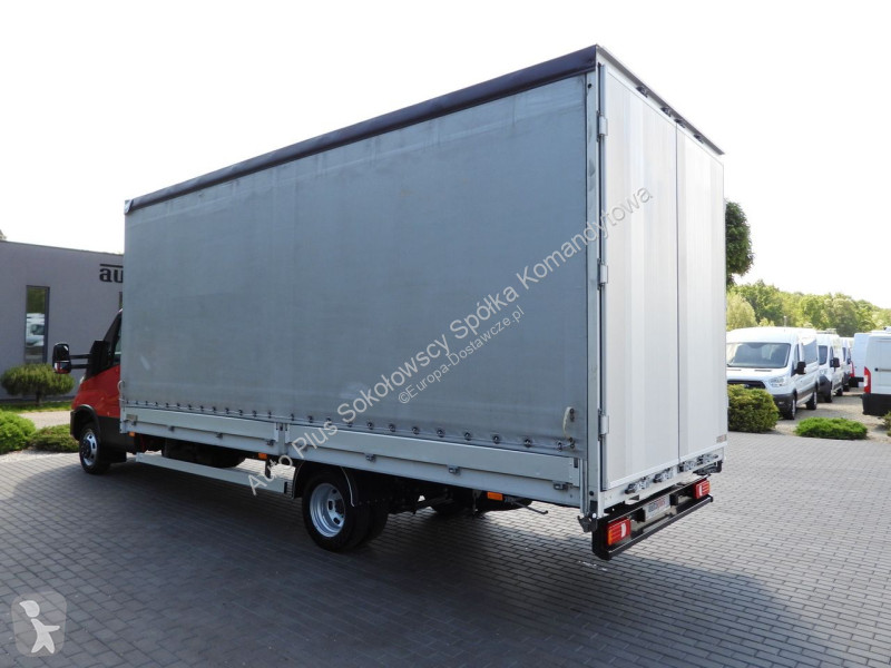 Veicolo commerciale Iveco 50C18 DAILY