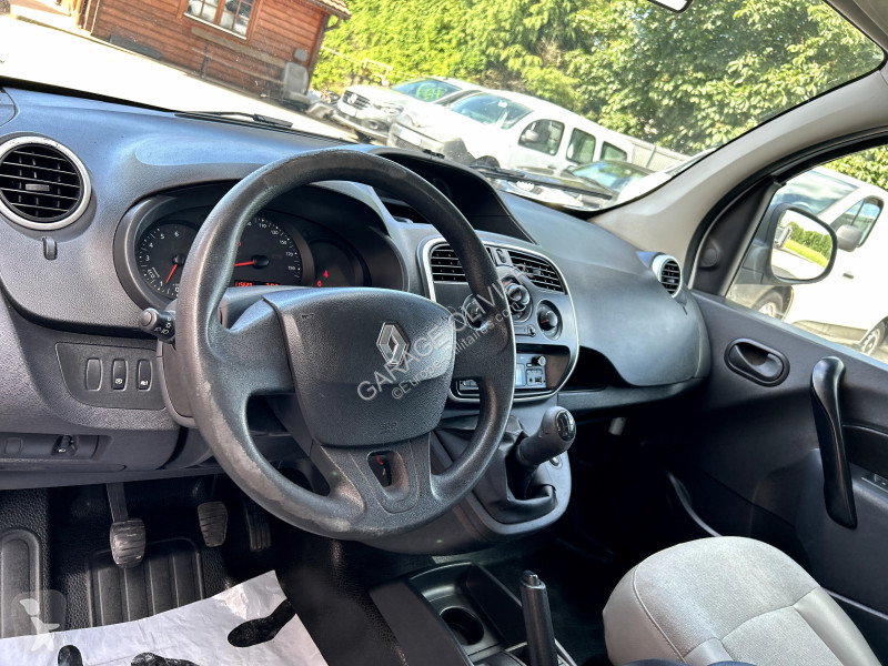 Véhicule utilitaire Renault Maxi Grand Volume...