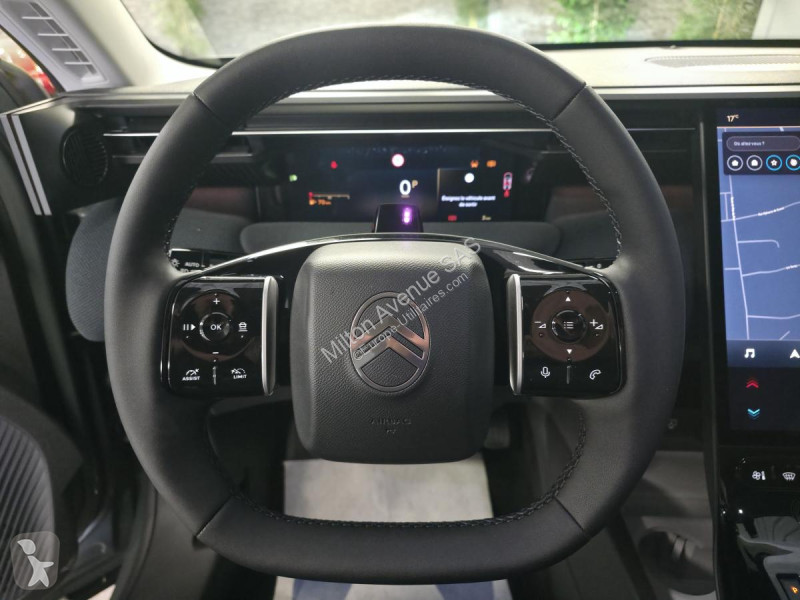 Véhicule utilitaire Citroën C5 AIRCROSS 1.2i...