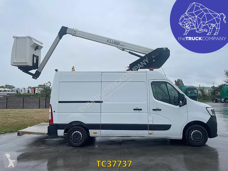 Véhicule utilitaire Renault 145.35 klubb