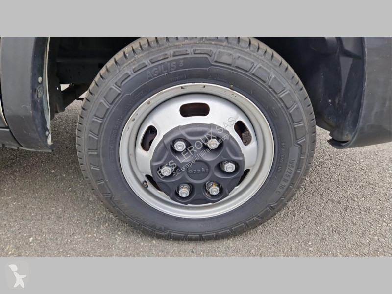 Furgoneta Iveco DAILY CHASSIS CABINE