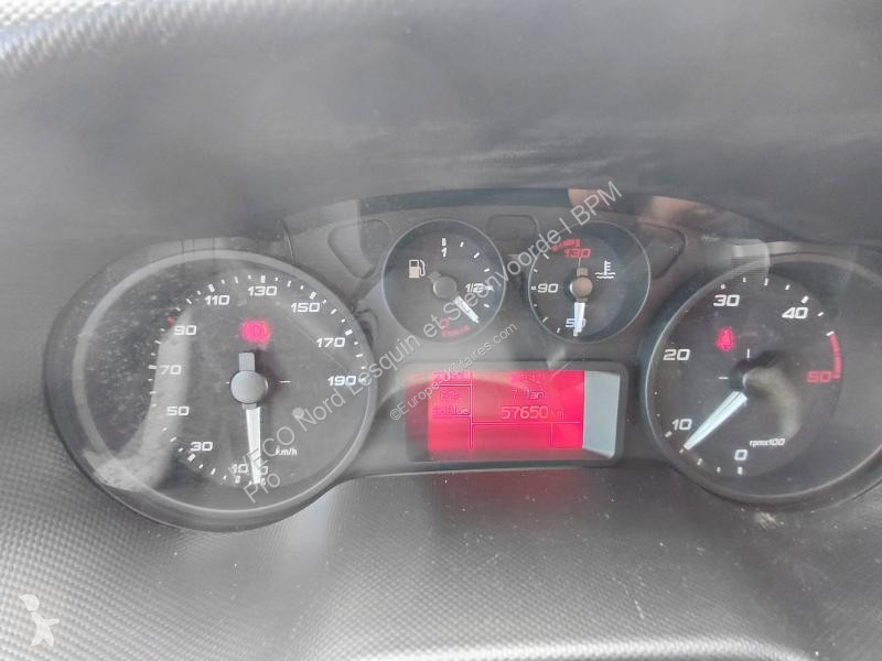 Véhicule utilitaire Iveco CCb 35C16H...